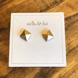 Cleopatra Gold Studs